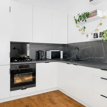 Apartamento Przytulny I Klimatyczny Apartament Na Parterze Z Parkingiem W Poznaniu By Renters Poznan